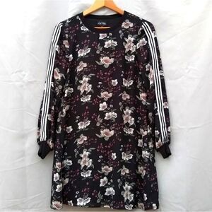 Love Reign dress striped sleeves